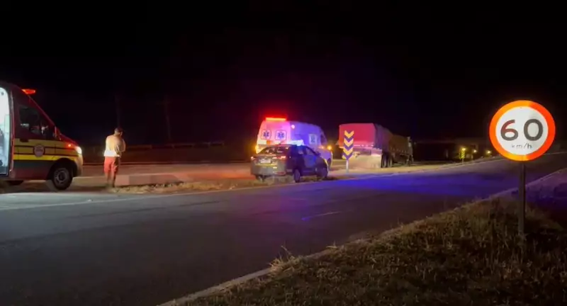 Tragédia no trânsito: motorista morre após colisão entre caminhões carregados com polvilho em São Carlos