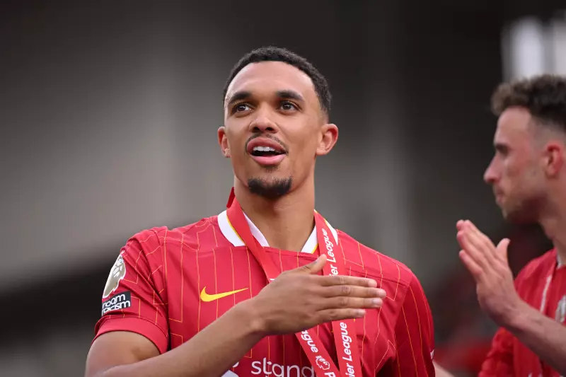 Trent Alexander-Arnold é anunciado pelo Real Madrid e vai disputar o Mundial pelo clube merengue