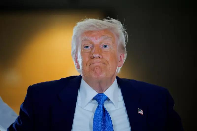 Trump anuncia tarifa de 50% sobre produtos da União Europeia a partir de junho: entenda o impacto