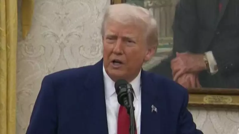 Trump dá conselho inusitado a Macron após vídeo polêmico: "Mantenha as portas fechadas"