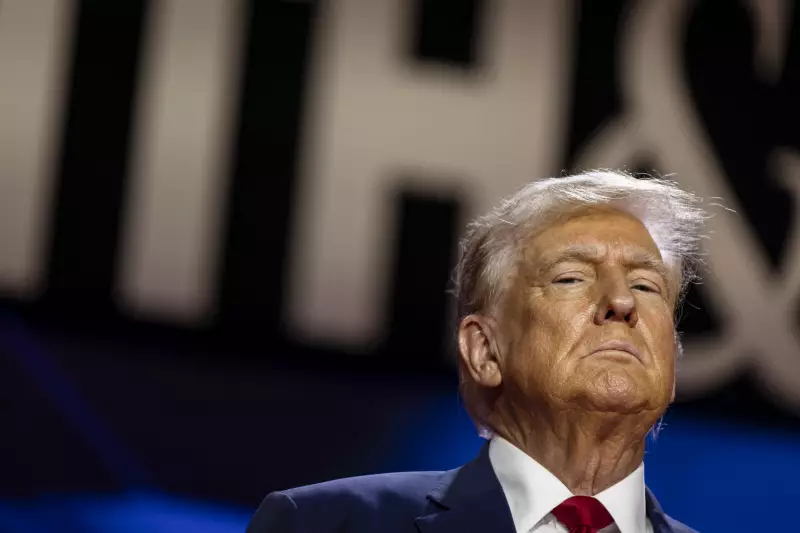 Trump recebe presidente da África do Sul após acusá-lo de genocídio contra brancos: tensão diplomática em alta