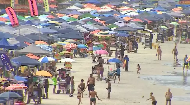 Ubatuba proíbe tendas e limita tamanho de guarda-sóis nas praias: multa de R$ 1 mil para quem descumprir