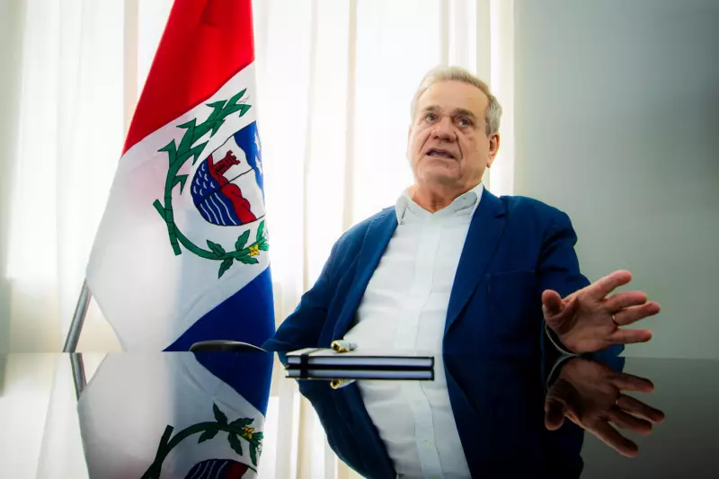Vice-governador de Alagoas, Ronaldo Lessa, se afasta do cargo para tratamento de saúde