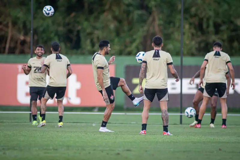 Vitória x Santos: Rubro-Negro busca quebrar tabu de 12 anos sem vencer o Peixe