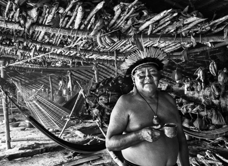 Xamã Yanomami Davi Kopenawa lamenta morte de Sebastião Salgado: 'Ele era um amigo da floresta'