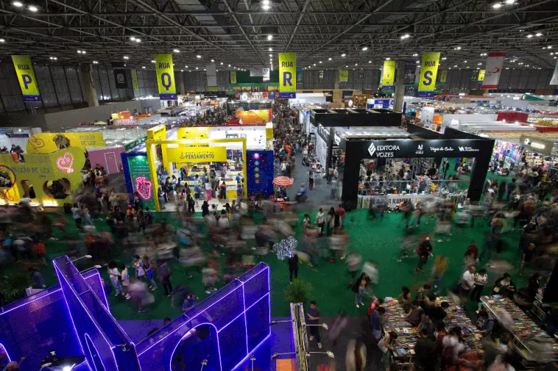 5 Livros que brilharam na Bienal do Rio 2025 e conquistaram os leitores