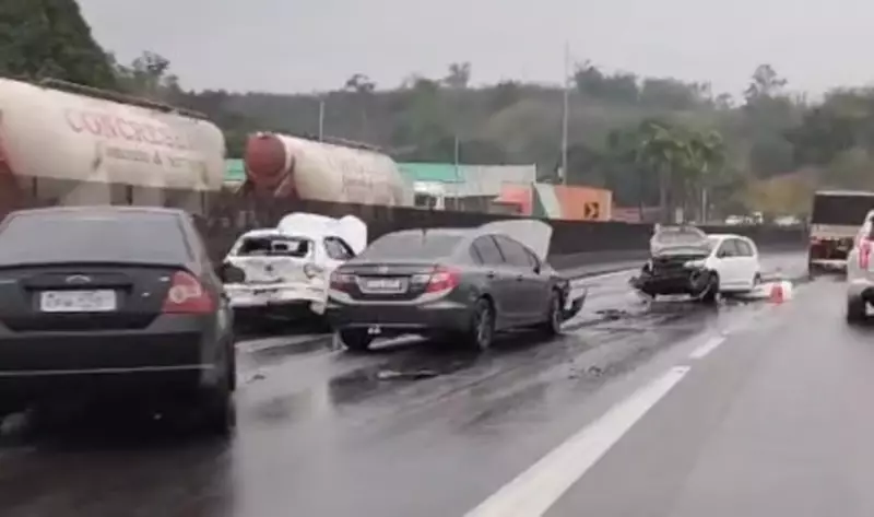 Acidente em Barra Mansa deixa feridos e mobiliza equipes de resgate