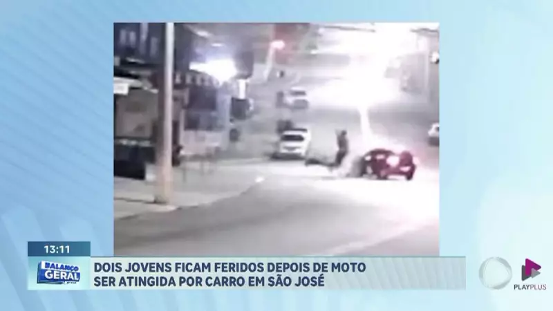 Acidente grave em São José dos Campos: carro faz conversão imprudente e atinge motociclistas