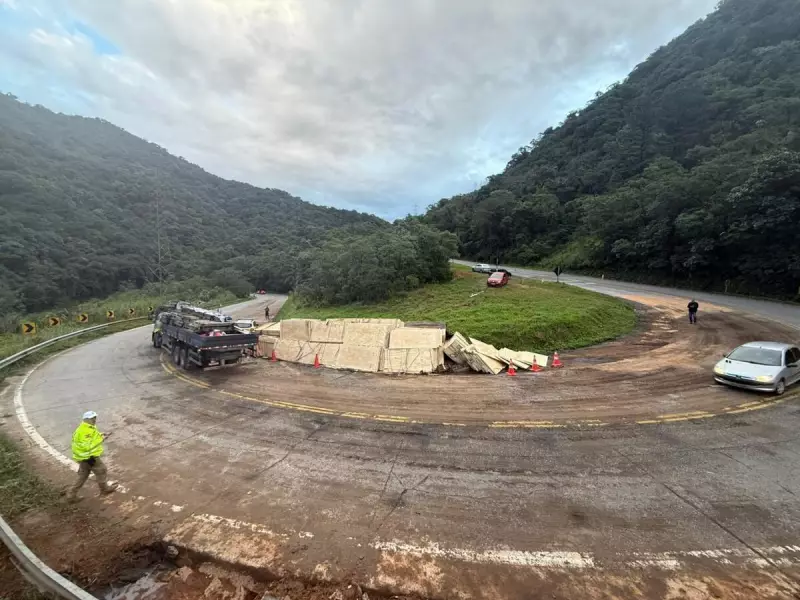 Acidente na Serra de SC: embriaguez, excesso de peso e curva perigosa deixam rodovia interditada por horas