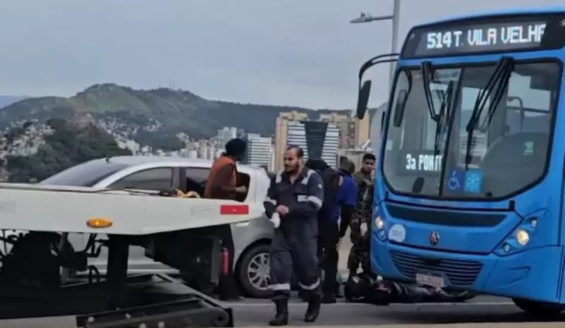 Acidente na Terceira Ponte deixa dois feridos e interdita via em Vitória
