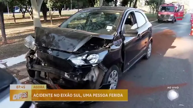 Acidente no Eixão Sul, no DF, bloqueia trânsito e deixa motorista ferido: veja detalhes