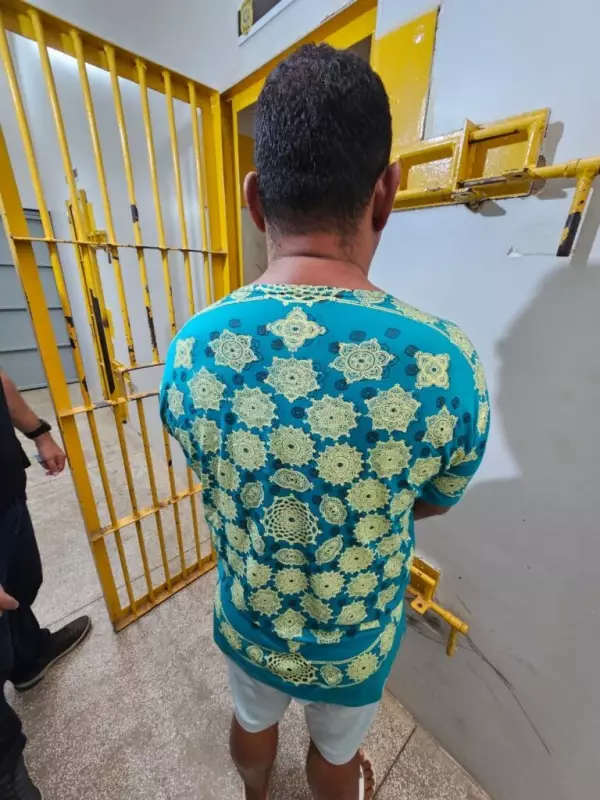 Acre: Homem é preso por estuprar três netas enquanto brincavam em casa
