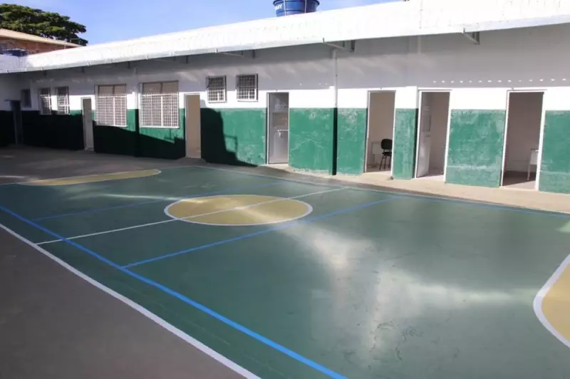 Adolescente é apreendido após agredir professora e diretora em escola de Divinópolis