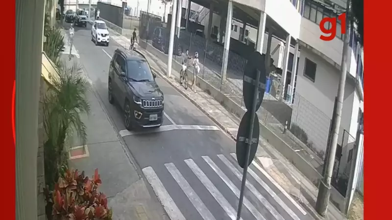 Adolescentes são detidos após roubo de celular em São José dos Campos: veja o vídeo