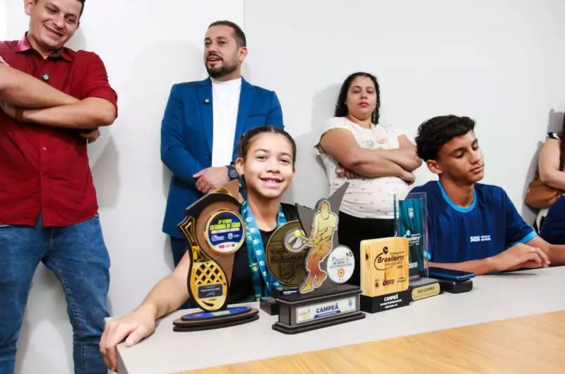 Aluna de Várzea Grande brilha e se torna campeã nacional de tênis em Brasília