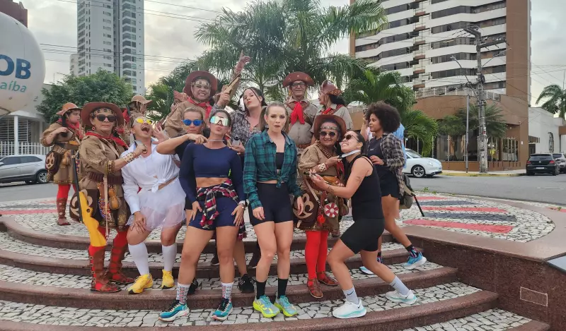 Amigas corredoras transformam São João de Campina Grande em um trote da cachaça inesquecível
