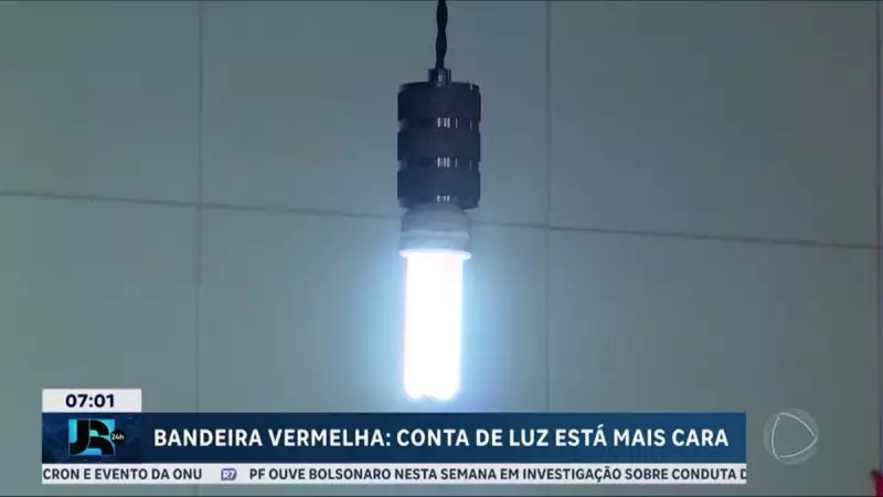 Aneel ativa bandeira vermelha: conta de luz fica mais cara a partir de junho