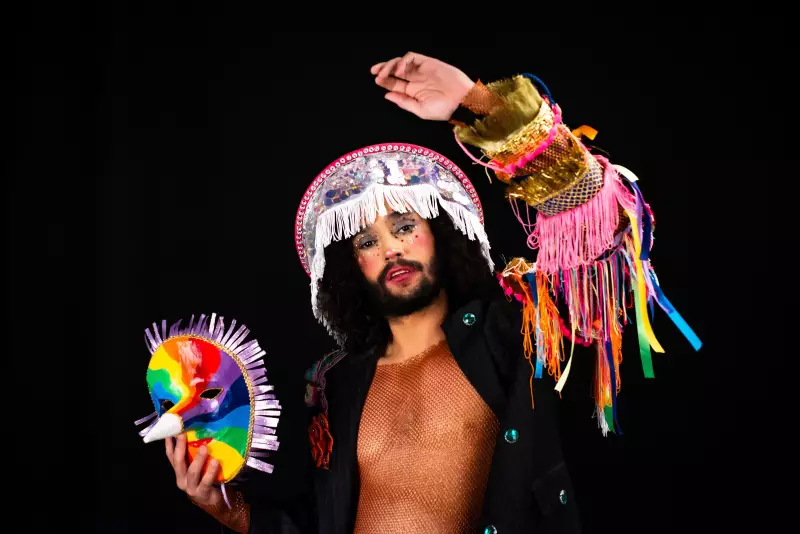 Antônio de Oliveira brilha em show especial no Arraial do Pavulagem: confira os destaques!