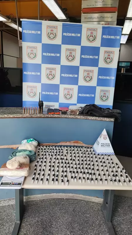Apreensão de drogas em Barra Mansa: Polícia encontra cocaína e maconha em operação de combate ao tráfico