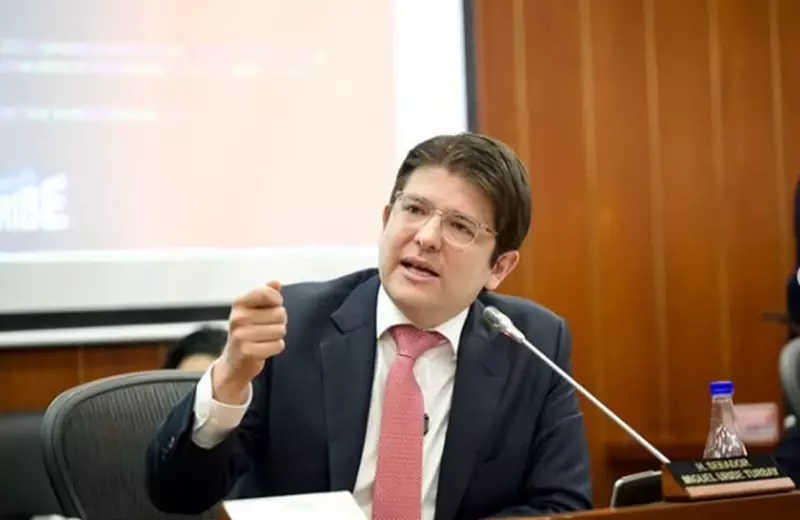 Arma usada em ataque contra pré-candidato na Colômbia foi comprada nos EUA, revela investigação