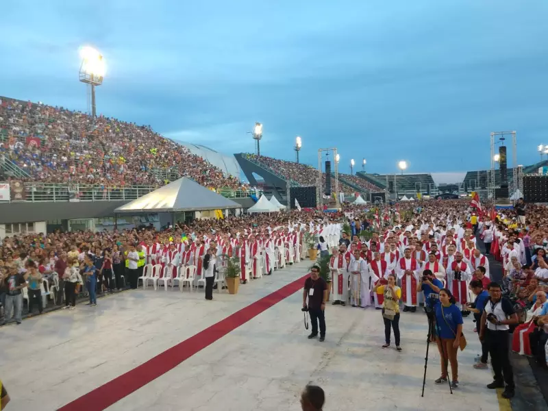 Arquidiocese de Manaus celebra Pentecostes com missa emocionante no Sambódromo