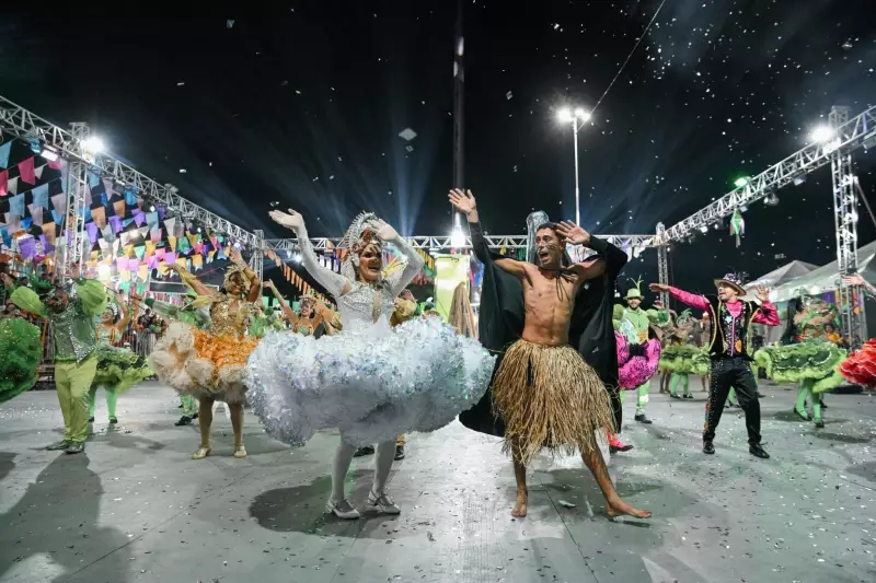 Arraial Cultural 2025 em Rio Branco: Grupos folclóricos e artistas locais encantam penúltima noite