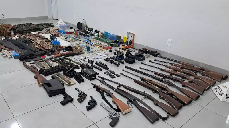 Arsenal com mais de 10 armas é apreendido em Santa Vitória: veja detalhes da operação