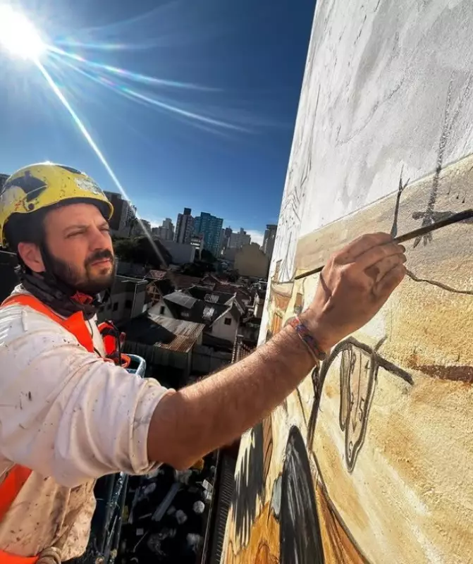 Artista mundialmente conhecido sofre acidente em guindaste durante pintura de mural em São Paulo