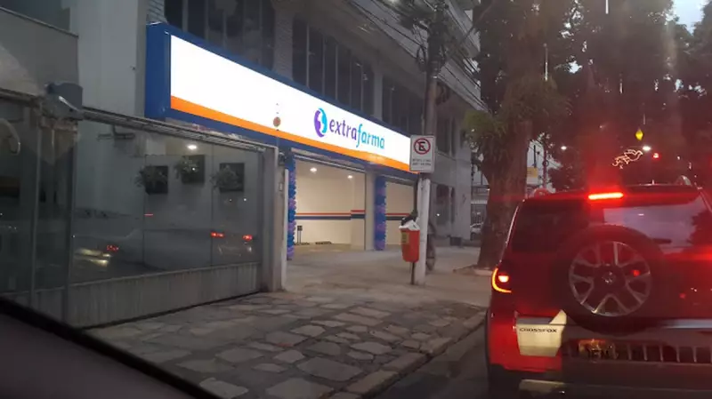 Assalto a farmácia em Nazaré, Belém: Criminosos agem em plena luz do dia
