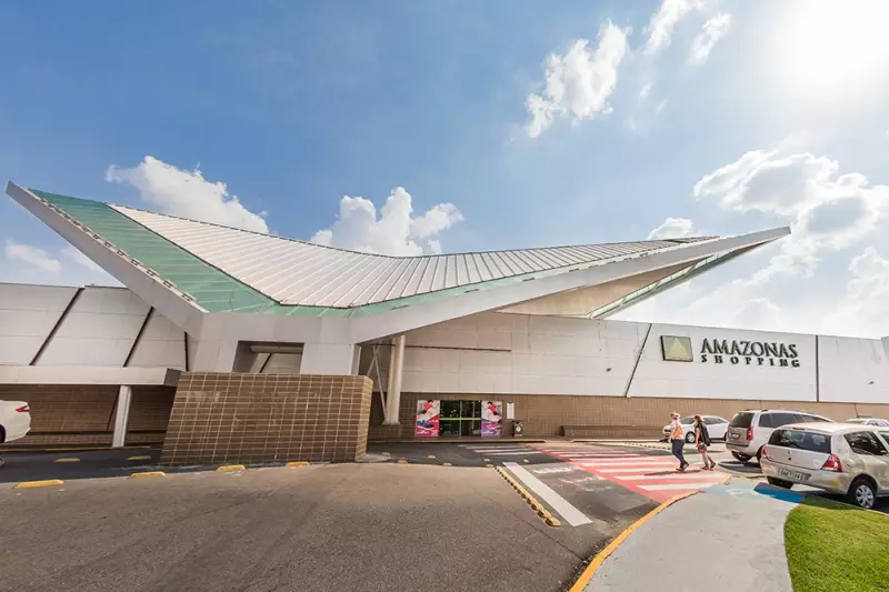 Assalto a joalheria em shopping de Manaus: homens armados invadem e causam pânico