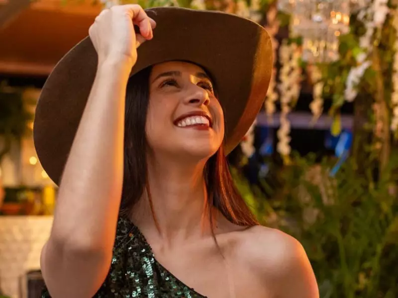 Ataque a Débora Amorim: 5 pontos cruciais para entender o caso da cantora sertaneja em SC