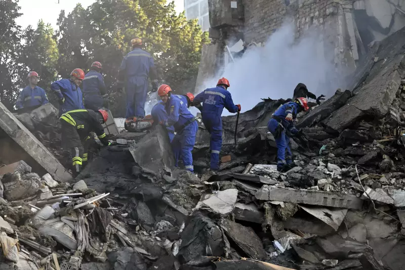 Ataques russos em Kiev deixam 16 mortos, incluindo cidadão americano