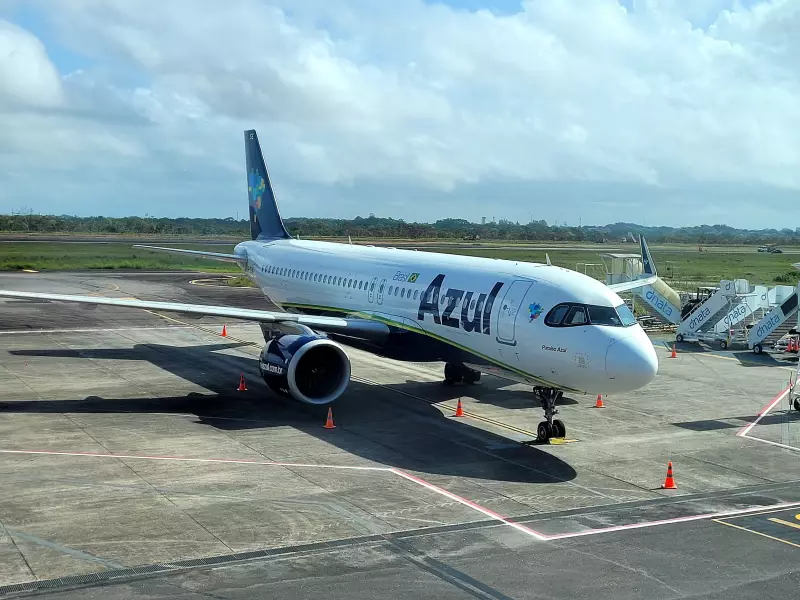 Atraso de 12 horas: Avião com problema no pneu finalmente decola de Macapá para Belém