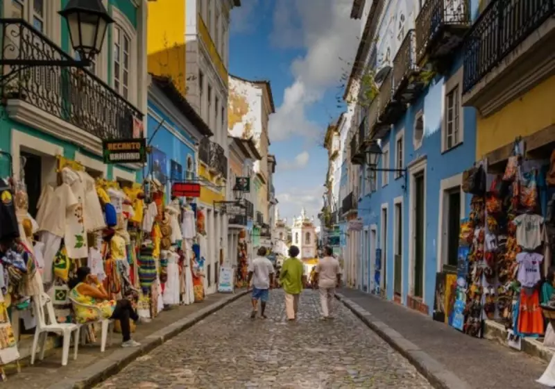 Bahia lidera crescimento do turismo no Brasil em março, aponta FecomercioSP