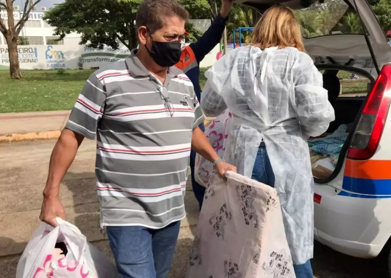 Bahia mobiliza doações de roupas e cobertores para enfrentar o frio: veja como ajudar