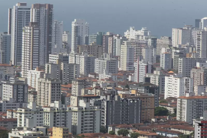 Baixada Santista: Vendas de imóveis caem 10%, mas locações disparam, revela CRECI-SP