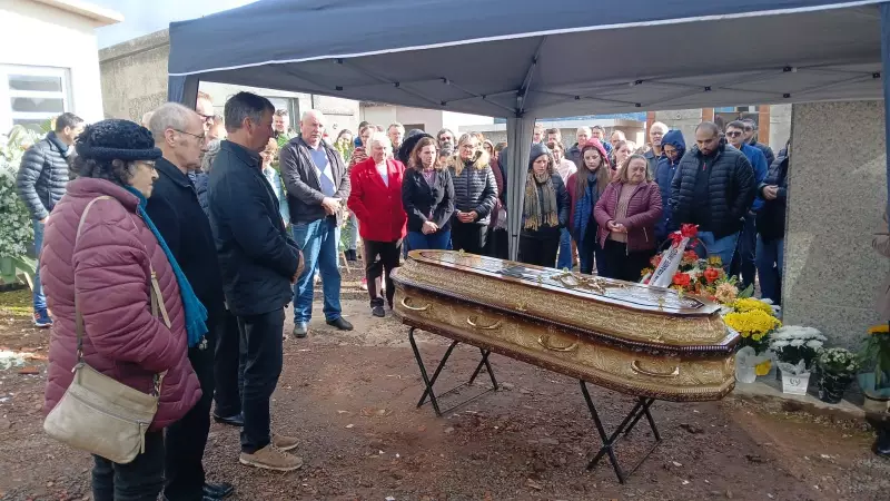 Bancário morre após queda de balão em SC e é sepultado no RS: 'Pessoa simples e trabalhadora', diz amigo