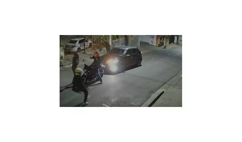 Bandidos em motos realizam arrastão e roubam alianças e celulares no ABC Paulista