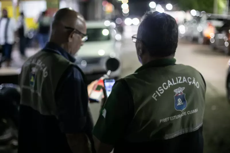 Bares em Cuiabá são multados e têm shows suspensos por excesso de barulho