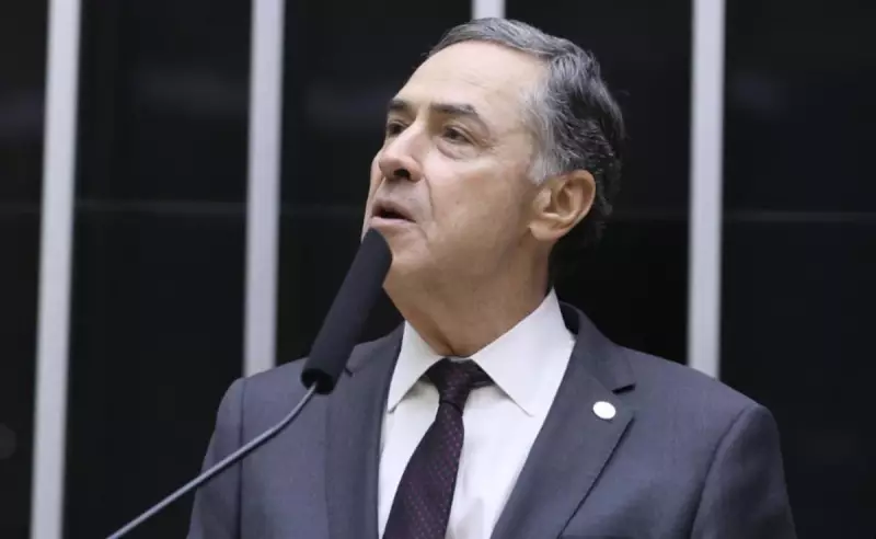 Barroso afirma: Constituição brasileira permite que qualquer caso chegue ao STF