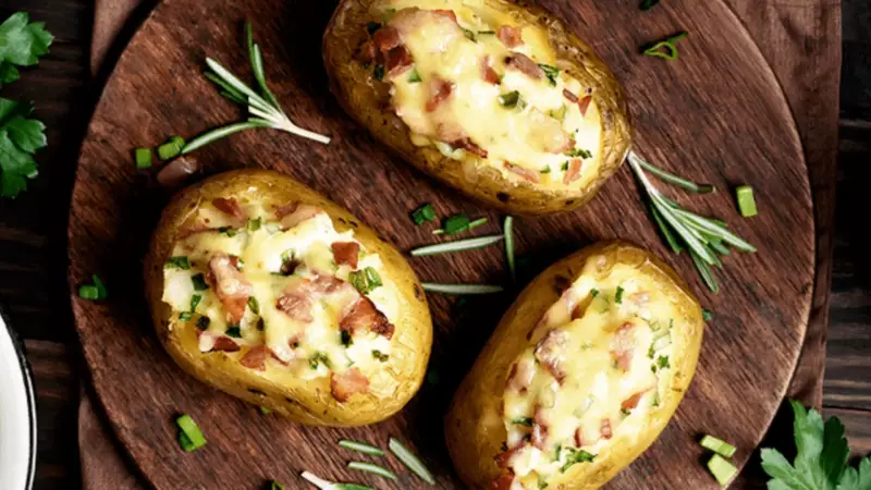 Batata Recheada com Bacon e Carne Moída: Receita Fácil e Deliciosa para Surpreender