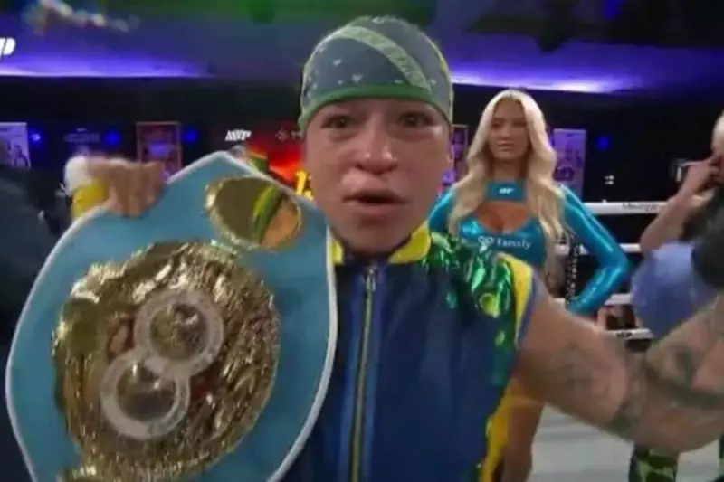 Bia Ferreira mantém cinturão mundial em vitória emocionante sobre argentina Maria Ferreyra