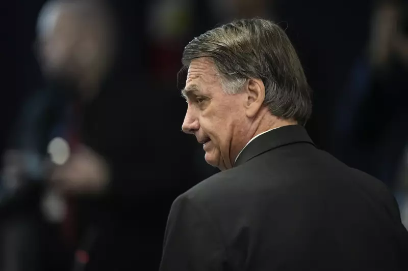 Bolsonaro afirma que não passou faixa a Lula para evitar 'a maior vaia da história do Brasil'
