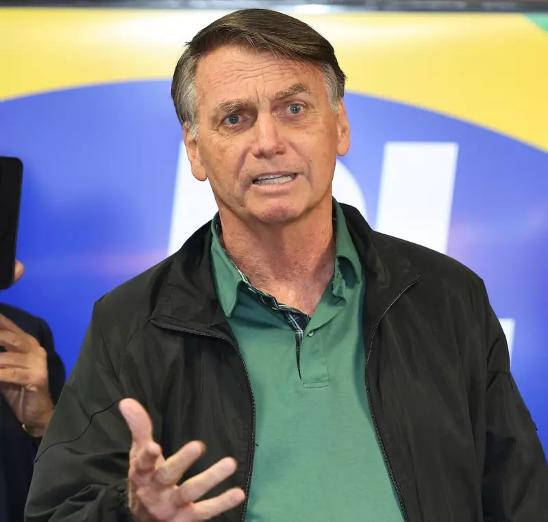 Bolsonaro nega conversas com Eduardo ou autoridades dos EUA sobre sanções a ministros do STF