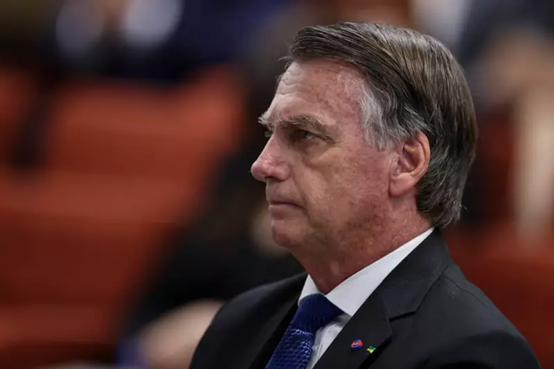 Bolsonaro pede desculpas a Moraes após acusações de propina a ministros do STF