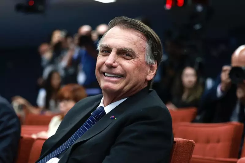 Bolsonaro se declara confiante para disputar a presidência em 2026 após interrogatórios