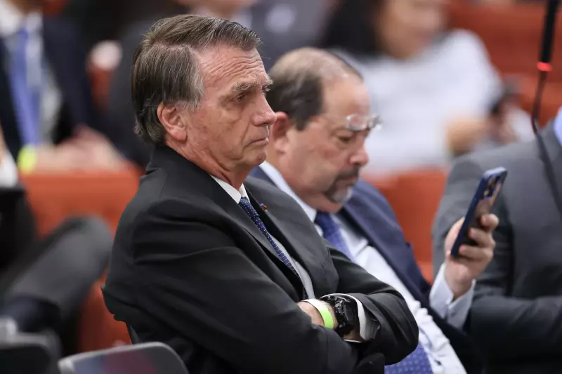 Bolsonaro se desculpa a Moraes e afirma não ter provas contra ministros