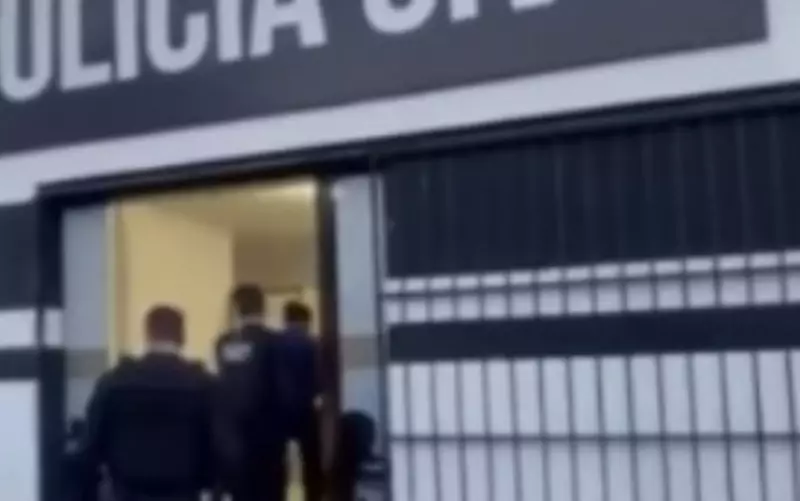 Bombeiro e amigo são presos suspeitos de assassinato a facadas em Goiás
