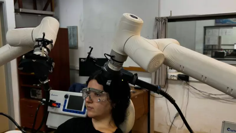 Braço robótico da USP revoluciona tratamentos de Parkinson, esquizofrenia e depressão