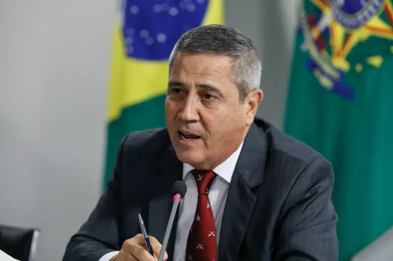 Braga Netto tenta suspender interrogatórios, mas Moraes nega pedido em caso de trama golpista